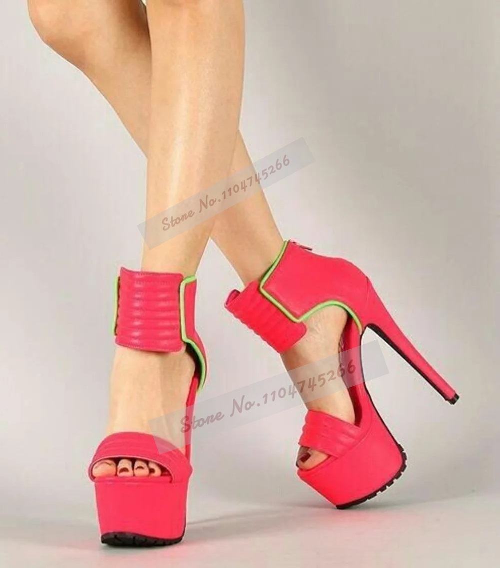 Rose Red Matte Leather Striped - Wide Fit Heels reseña y precio