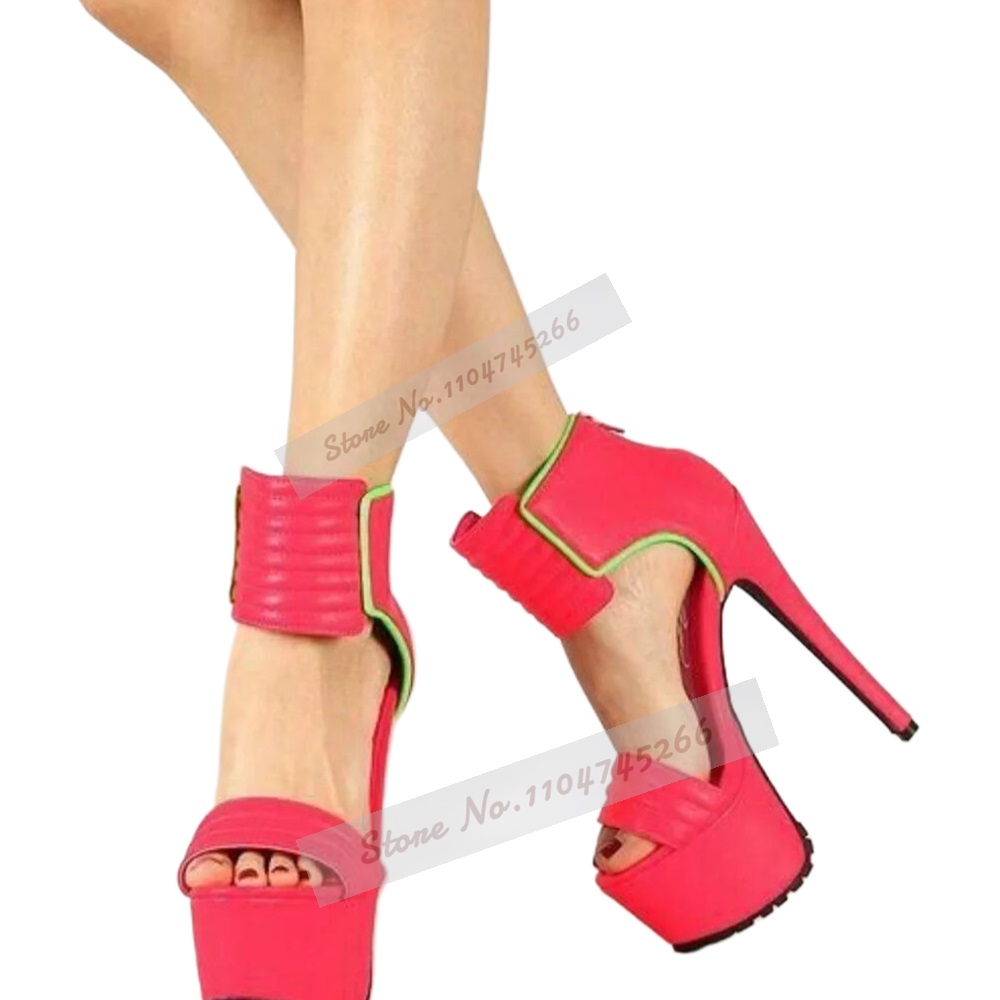 Rose Red Matte Leather Striped - Wide Fit Heels reseña y precio