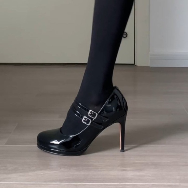 2025 Brand New Vintage y2k Bla - Patent Leather Pump reseña y precio
